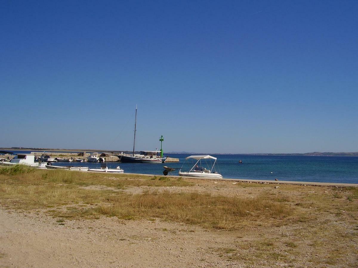 Water View Brand New Apartment, Short Stroll To Beach, Peaceful! Košljun Esterno foto